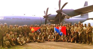 Kumul Force 17 personnel pose for a photo before embarking a RAAF C130 for Port Moresby to marry up with 18 Assault Pioneers from 1RPIR, and other elements from HQPNGDF, before being airlifted by two RAAF C130s to Melbourne, for the Operation Halivim Wantok. PNGDF photo.
