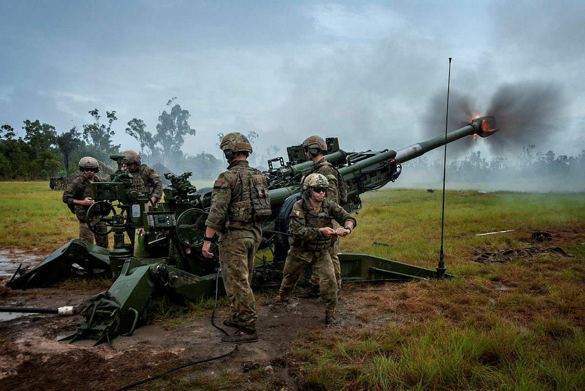 Artillery regiment back on the range - CONTACT magazine