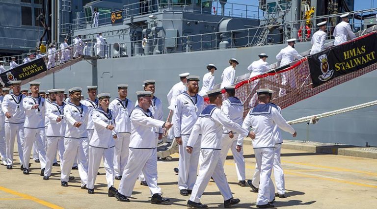 HMAS Stalwart commissioned - CONTACT magazine