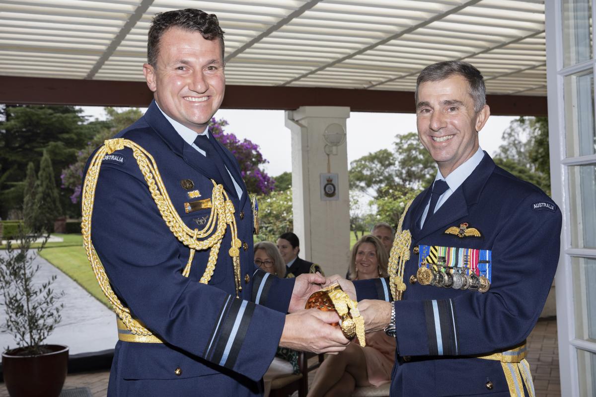 Air Commander Australia change of hands - CONTACT magazine