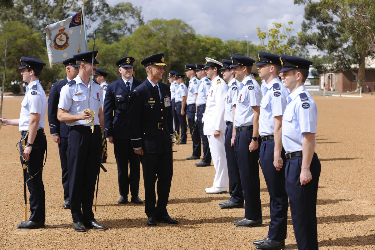 Amazing careers await newest ADF pilots - CONTACT magazine