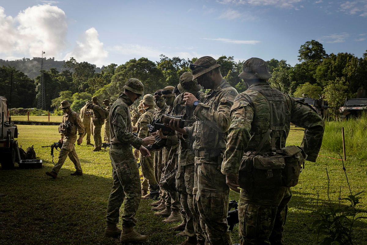 1RAR learn a lot in the jungle - CONTACT magazine