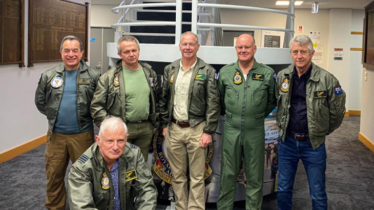 Air Force aviators reunite 40 years after graduation. Rear, from left: Squadron Leader Michael Spencer, Squadron Leader (retd) Geoffrey Menzies, Wing Commander (retd) Gavin Small, Flight Lieutenant (retd) Russell Lucas, Group Captain (retd) John Heinrich and (front) Wing Commander Michael Hicks. Story by Corporal Melina Young.