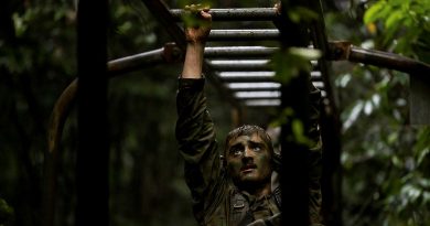 A soldier from 1st Battalion, Royal Australian Regiment participates on the obstacle course during the Duke of Gloucester Cup 2024 at the Jungle Training Area in Tully. Story and photos by Leading Seaman Nadav Harel.