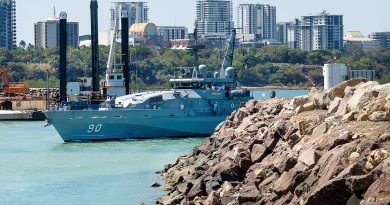 HMAS Broome enters Darwin harbour for the last time prior decommissioning at Darwin, NT. Story bib Lieutenant Commander Rebecca Williamson. Photos by Leading Seaman Ernesto Sanchez.