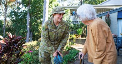 Army officer Captain Rachael Kloprogge greets Legacy widow and former signaller Shirley Ross during a Legacy Brisbane Backyard Assist at Mrs Ross’ home in Chapel Hill, Brisbane. Story by Major Evita Ryan. Photos by Lance Corporal Luke Donegan.