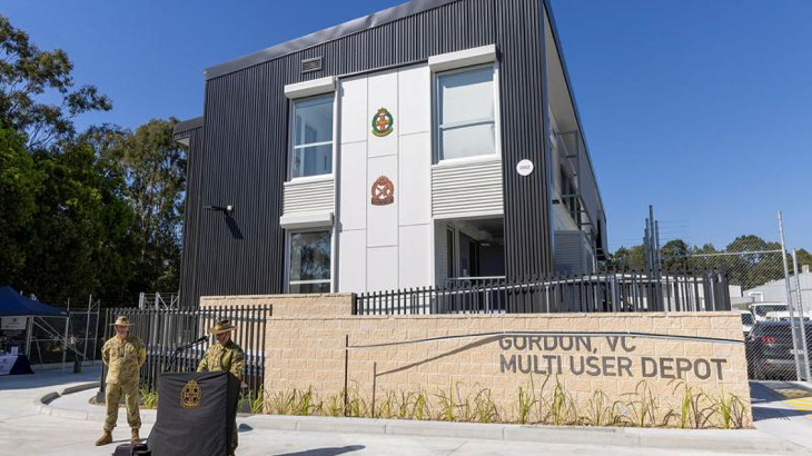 Major General David Thomae addresses the crowd during the opening of the new Gordon VC multi-user depot at Chindera, NSW. Story by Captain Katy Manning. Photo by Private Peter Mosley.