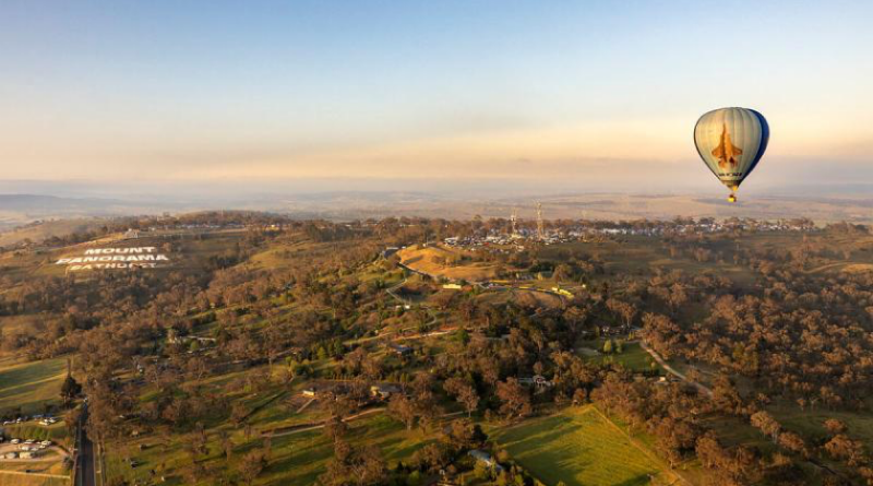 Air Force flew hot air balloons above Mount Panorama for the 2024 Bathurst Repco 1000 Supercars event. Story by Lieutenant Marcus Middleton. Photos by Leading Seaman Abdus Chowdhury.