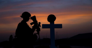 Remembrance Day is a moment to honour those who have made the ultimate sacrifice for their country. Story by Admiral David Johnston.