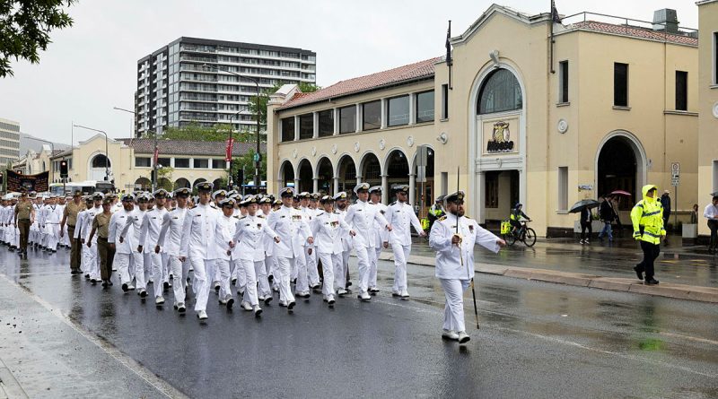 HMAS Canberra personnel conduct a freedom-of-entry parade through Canberra. Story by Lieutenant Jonathan Wills. Photo by Leading Seaman Jarrod Mulvihill.