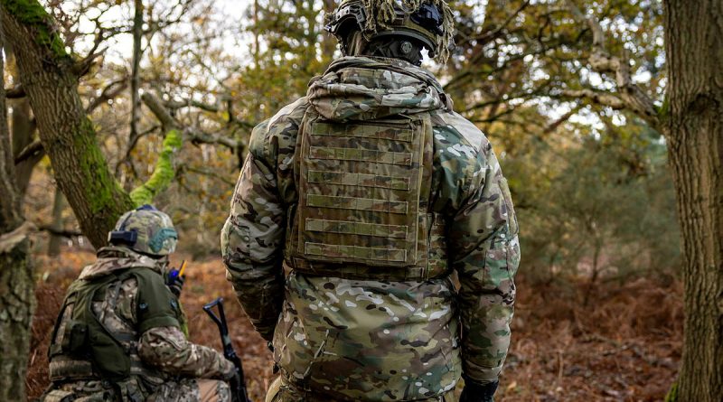 An Australian Army soldier serving on Operation Kudu instructs Armed Forces of Ukraine personnel on section attack tactics. Story and photos by Corporal Michael Rogers.