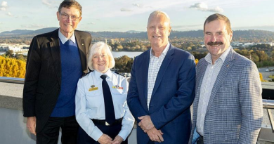 Wing Commander Robyne Green with Air Chief Marshal (retd) Sir Angus Houston, Air Chief Marshal Mark Binskin and Air Marshal (retd) Leo Davies. Story by Squadron Leader Amanda Scott. Photos by Flight Sergeant Rodney Welch.