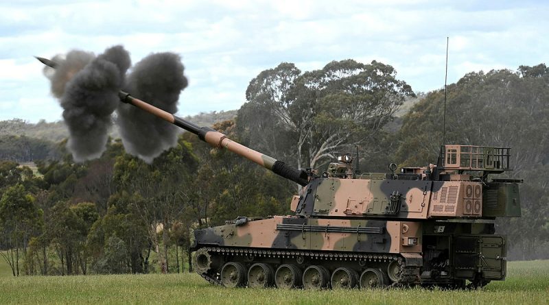 Army’s new AS9 Huntsman self-propelled howitzer fires during training at Puckapunyal, Victoria. Photos by Belinda Dinami.