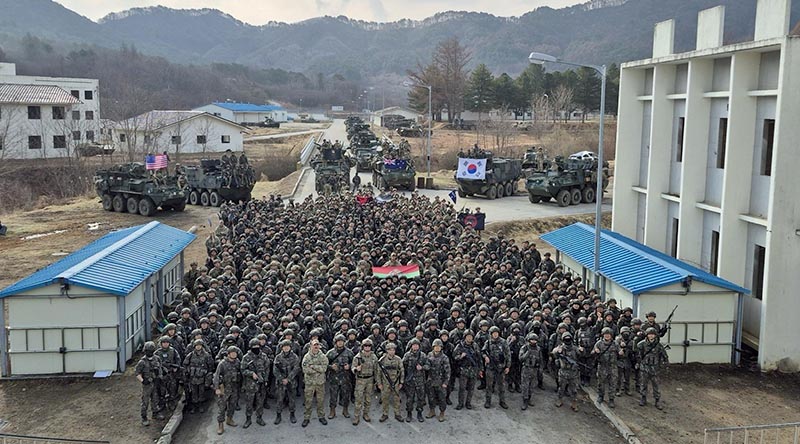 Soldiers of the New Zealand Army, Ngāti Tūmatauenga, pose with their Korean colleagues at the Korea Combat Training Center. Photo supplied.