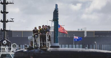 Virginia-class fast-attack submarine USS Vermont (SSN 792) arrives at HMAS Stirling in Western Australia for a scheduled Submarine Maintenance Period (SMP). Photo by Able Seaman Jaxsen Shinners.