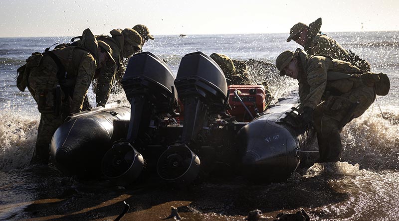 Pilbara Regiment soldiers launch a Zodiac during Exercise Colt at Exmouth, Western Australia. Photo by Leading Aircraftman Chris Tsakisiris.