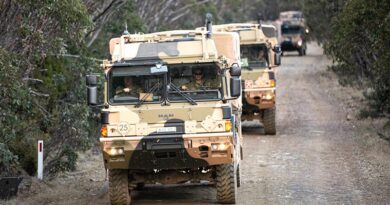Soldiers of 8th Operational Support Unit lead a convoy in a 40M vehicle during Exercise Arachnid Trek, Mount Skene, Victoria. Photo by Private Chris Chau.