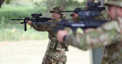 Australian Army trainee officers on a specialist service officer course conduct weapon familiarisation training at Irwin Barracks, Karrakatta, Western Australia. Photo by Sergeant Gary Dixon.